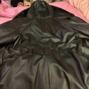 Wilsons Leather Company Winter Coat with faux fur lining all throughout inside.